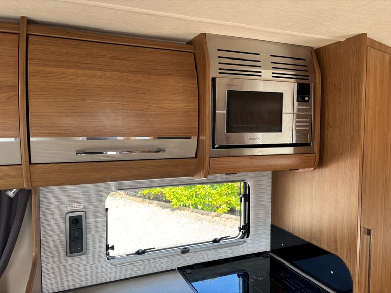 Auto Trail Tracker FB Motorhome. Fiat Ducato 150 BHP