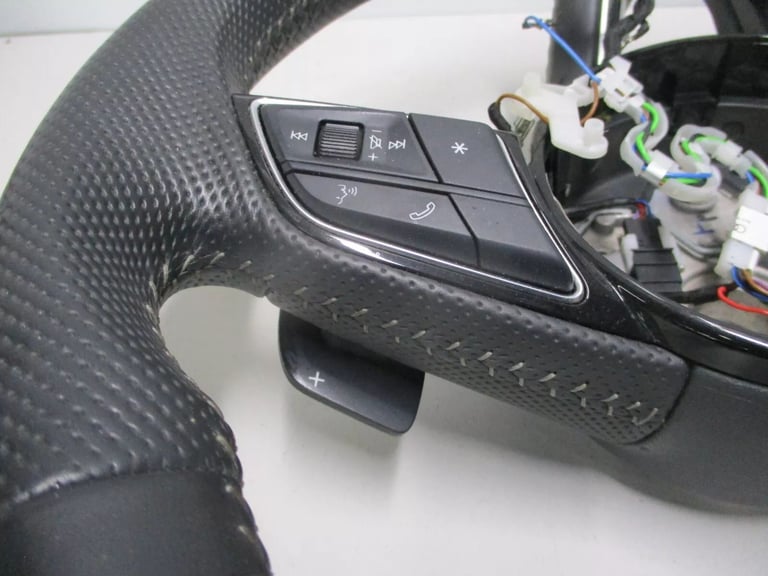 Audi A1 Sportback Steering Wheel 82A419091F Paddle Shifter 2019 S Line MK2
