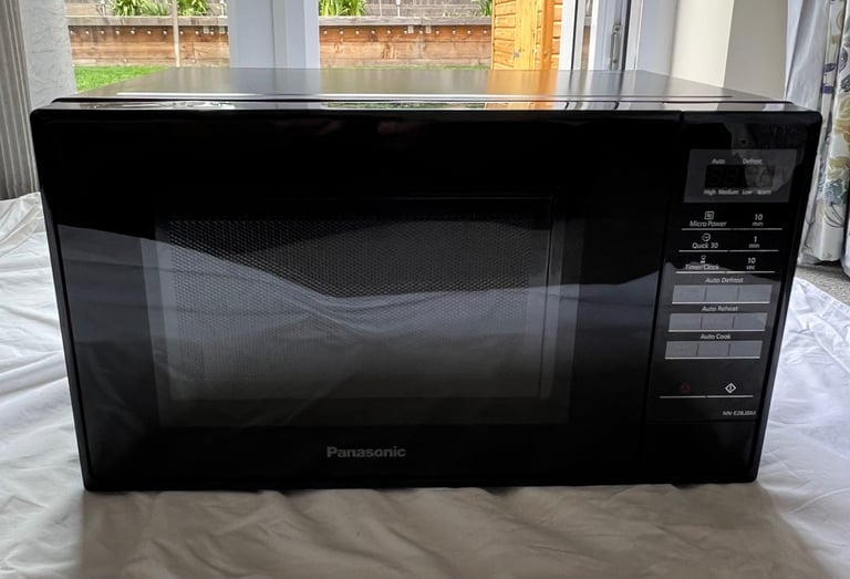 image for Panasonic 800W Standard Microwave NN-E28JBM