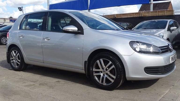 VOLKSWAGEN GOLF 1.4 Twist hatch petrol Silver Manual Petrol 2011