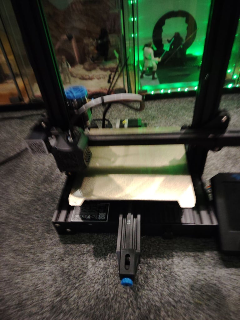 Ender 3 v2 3d printer 