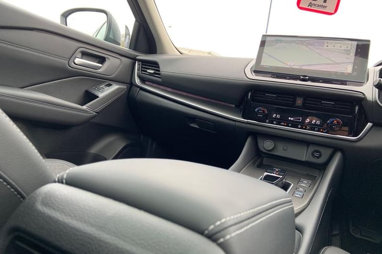 2025 Nissan Qashqai 1.5 E-Power N-Connecta [Glass Roof] 5dr Auto Automatic Hatchback Hybrid Autom...