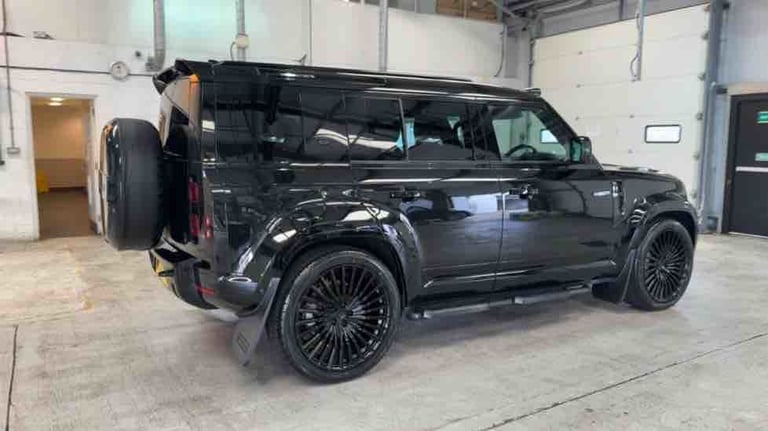 2024 Land Rover Defender 110 3.0 D300 MHEV X-Dynamic SE SUV 5dr Diesel Auto 4WD Euro 6 (s/s) (300...