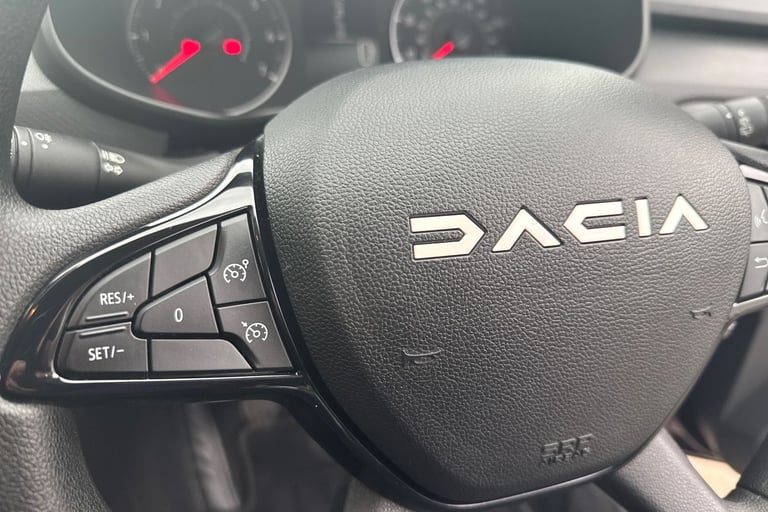 2023 Dacia Sandero 100946 Hatchback Petrol Manual