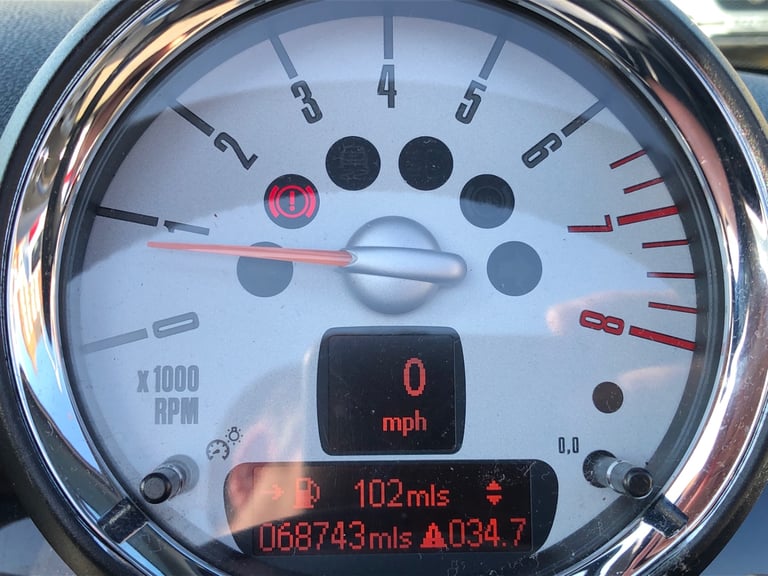 2011 MINI Convertible 1.6 Cooper [122] 2dr CONVERTIBLE Petrol Manual