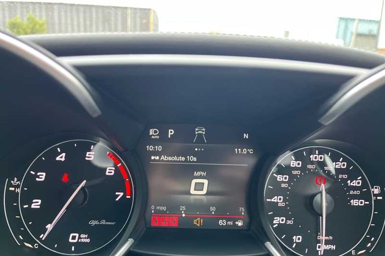 2019 Alfa Romeo Giulia 2.0 TB 280 Veloce 4dr Auto SALOON PETROL Automatic