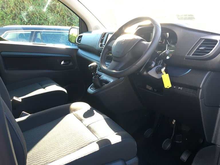 2018 Peugeot Traveller 1.6 BlueHDi Active Standard MPV 5dr Diesel Manual MWB