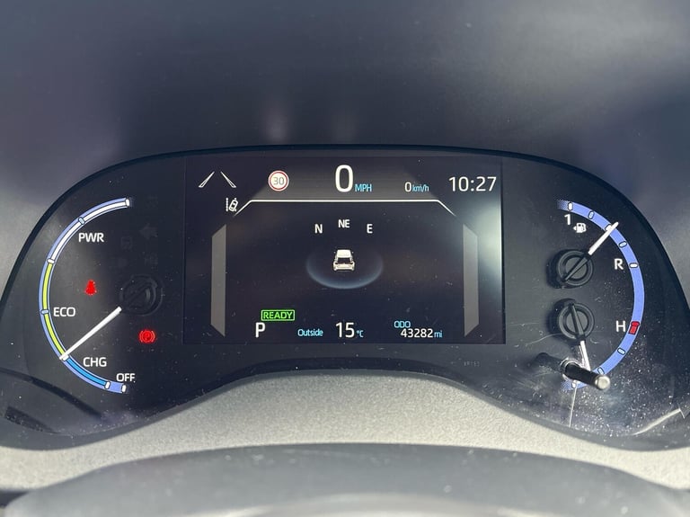 2022 Toyota Yaris 1.5 Hybrid Premiere Edition 5dr CVT Estate Hybrid Automatic