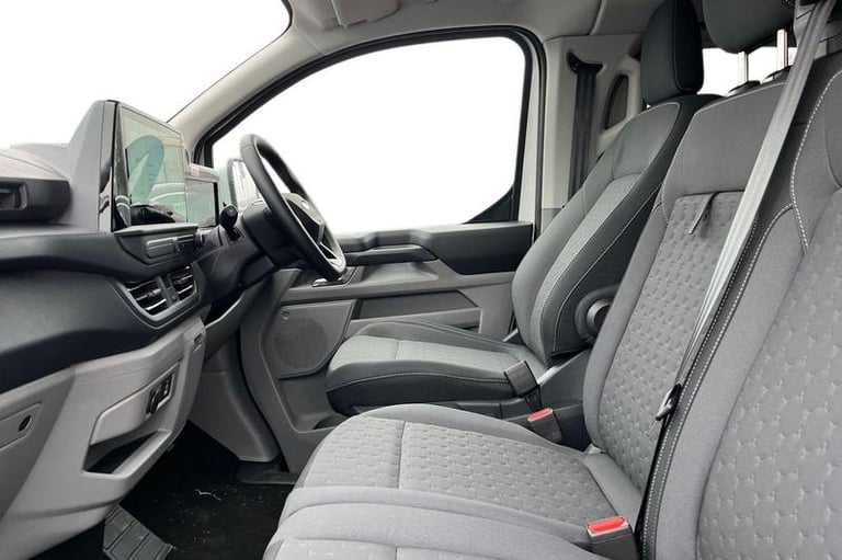 2025 Ford Transit Custom 2.5 320 Duratec 11.8kWh Limited Crew Van Double Cab Petrol Plug-in Hybri...