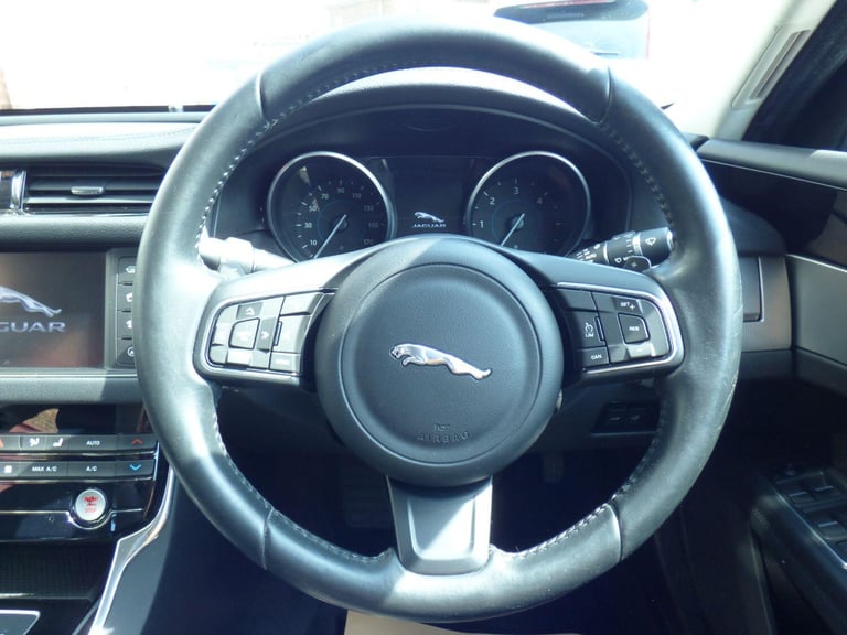 JAGUAR XF 2.0 d Prestige **Â