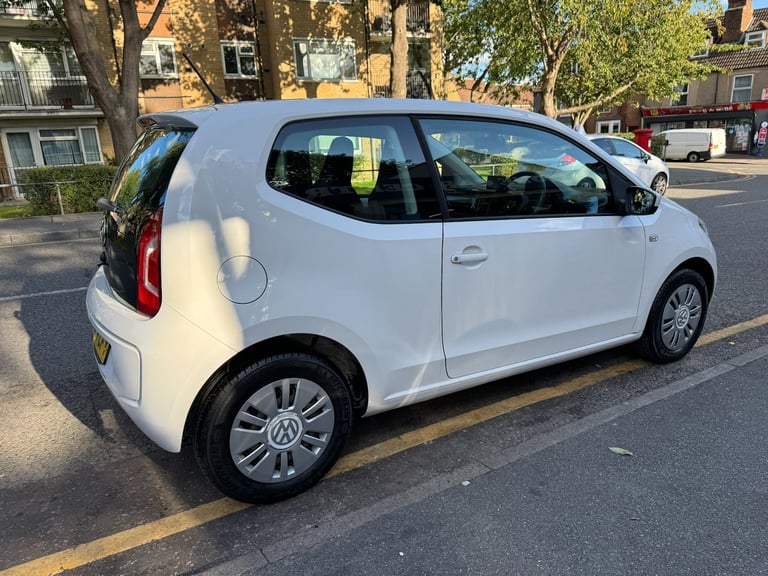 2014 Volkswagen up! 1.0 Move Up 3dr HATCHBACK Petrol Manual