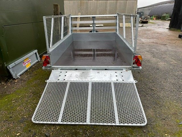 General Purpose 8' x 5' 750kgs UnBraked Trailer with Mesh Extension Sides - Bateson B85