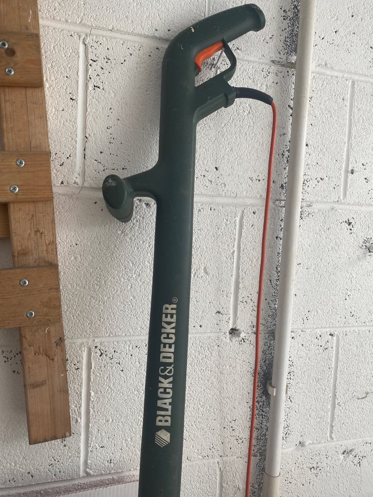 Black & Decker Garden Trimmer 