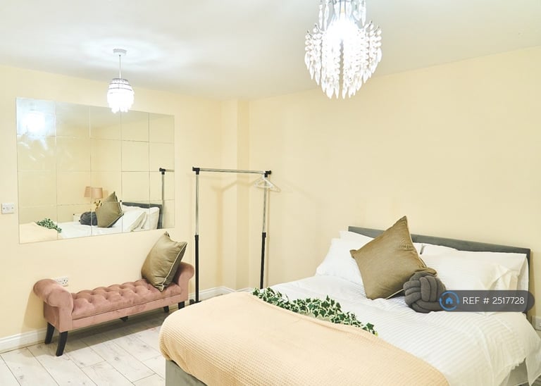 1 bedroom in Beechwood Road, Camphill Nuneaton, CV10 (#2517728)