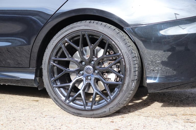 Mercedes Benz C Class 3.0 C43 V6 AMG (Premium Plus) G-Tronic+ 4MATIC