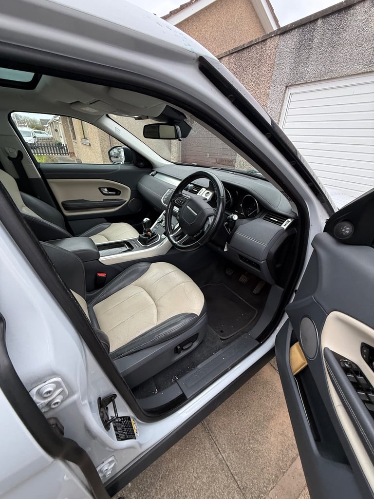 Land Rover, RANGE ROVER EVOQUE, Estate, 2015, Manual, 1999 (cc), 5 doors