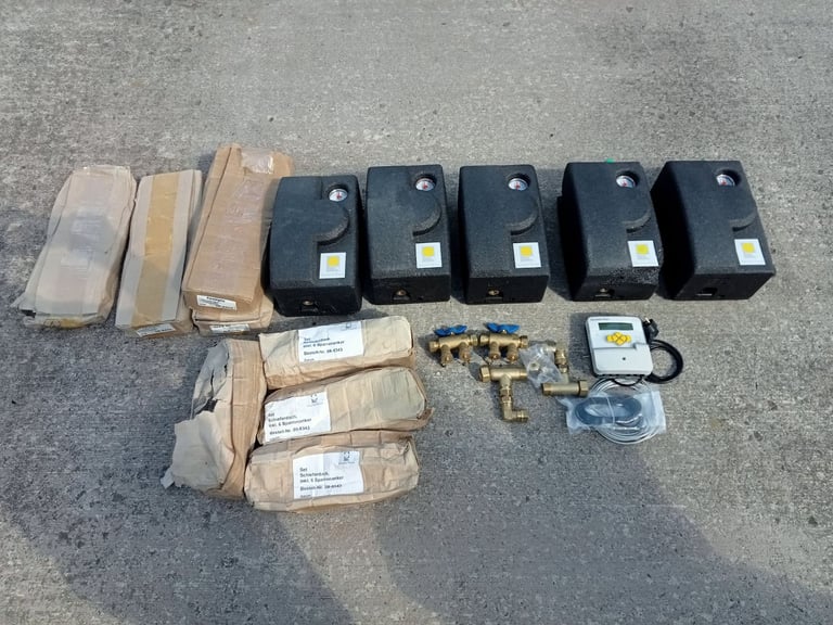 Hot Water Solar Systems 2 and 3 Panels available 