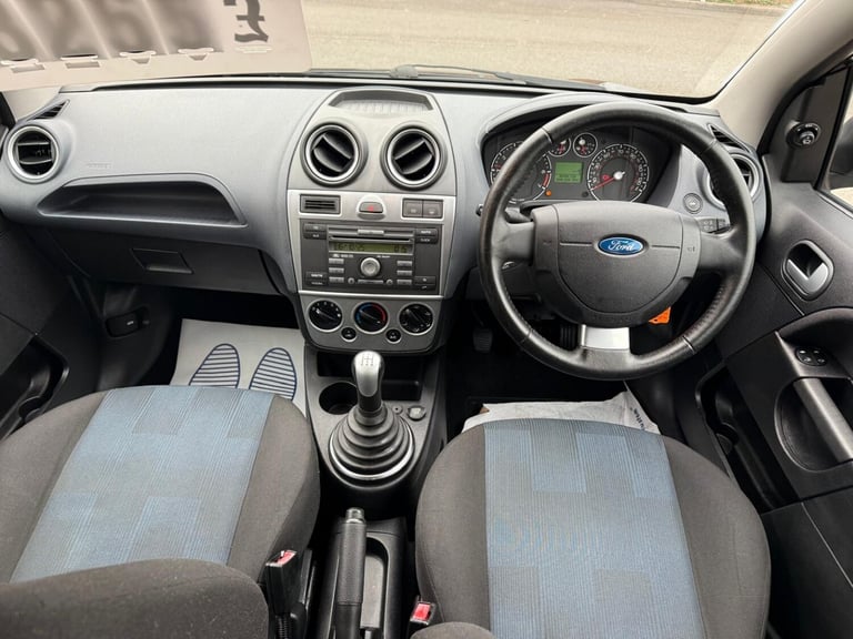 FORD FIESTA 1.3 Zetec Climate 2007 - Image 7
