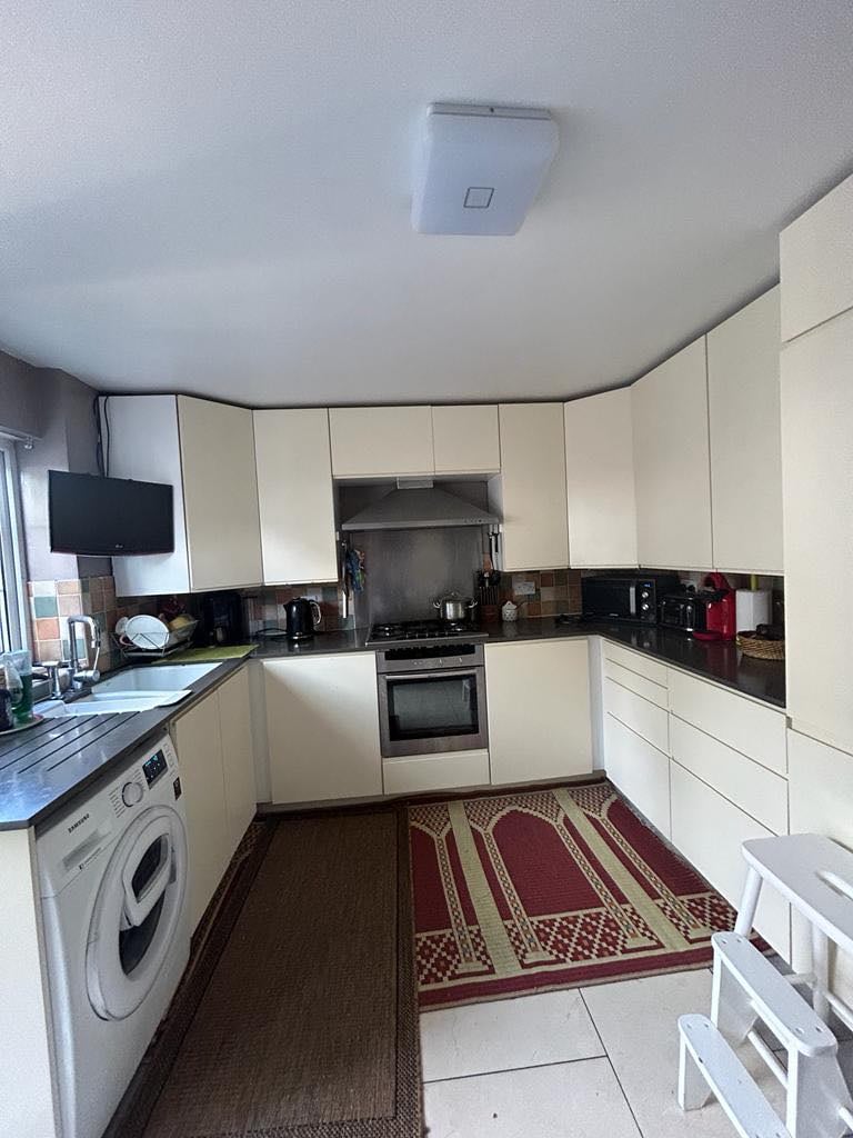 Double room for 1 person £700 pm-