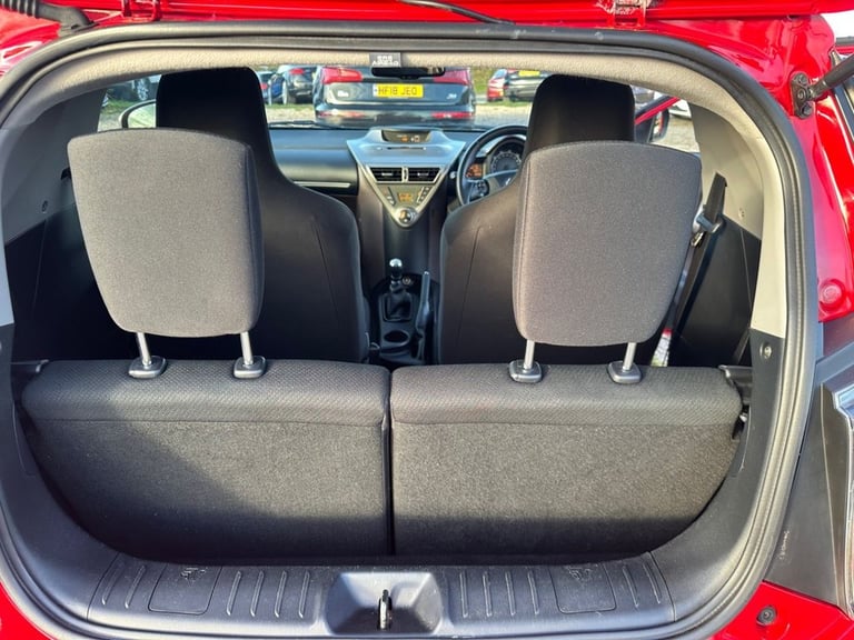 2011 Toyota IQ 1.0 VVT-i 2 3dr HATCHBACK PETROL Manual