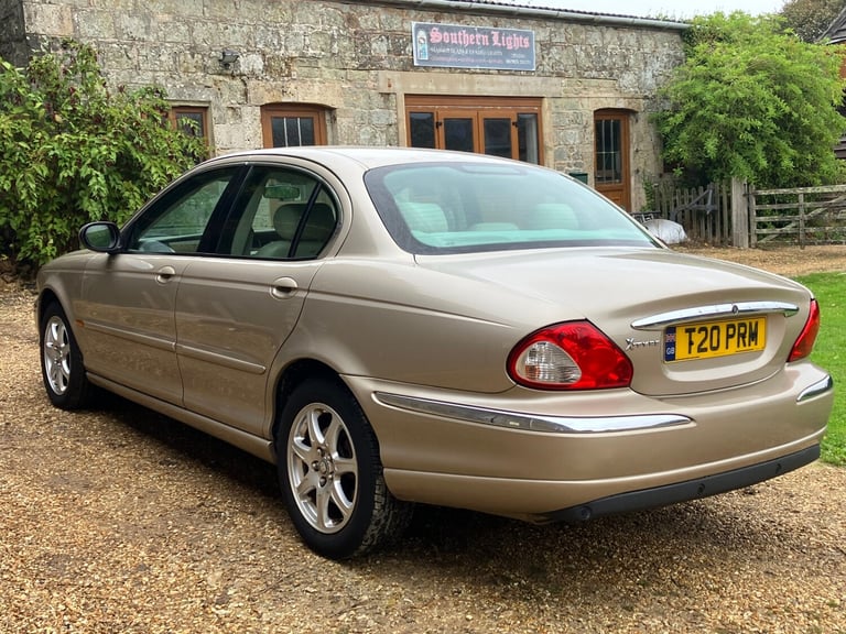 2003 Jaguar X-Type 2.0 V6 SE 4dr SALOON Petrol Manual