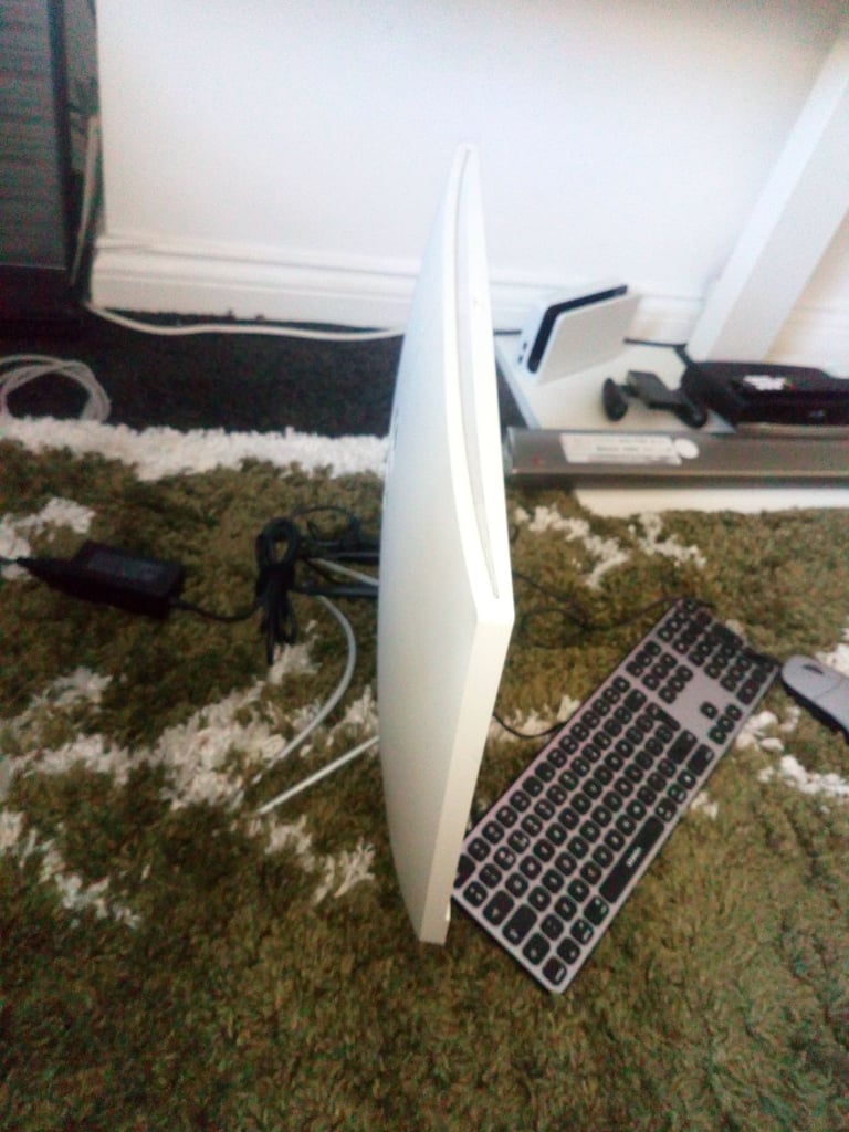 for sale all in one computer with keyboard and mouse £30 
