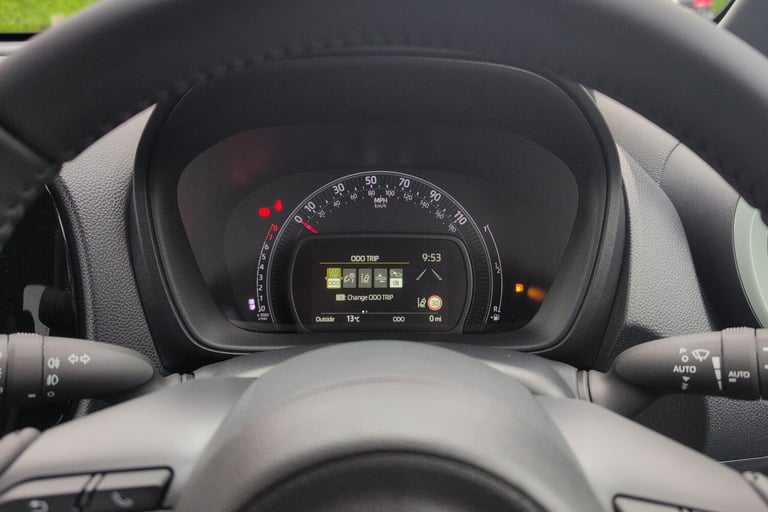 2025 Toyota Aygo X 1.0 VVT-i Edge 5dr HATCHBACK PETROL Manual