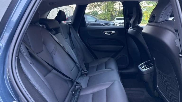 2024 Volvo XC60 Plus, B5 AWD Mild hybrid, Petrol, Dark Estate Petrol Automatic