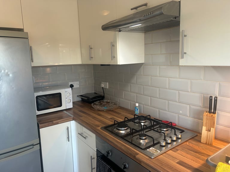 Lovely one bedroom flat to let in Whetstone N20 (please read ad)