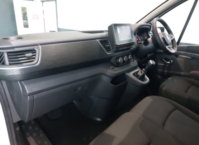 Renault, TRAFIC, Panel Van, 2024, Manual, 1997 (cc)
