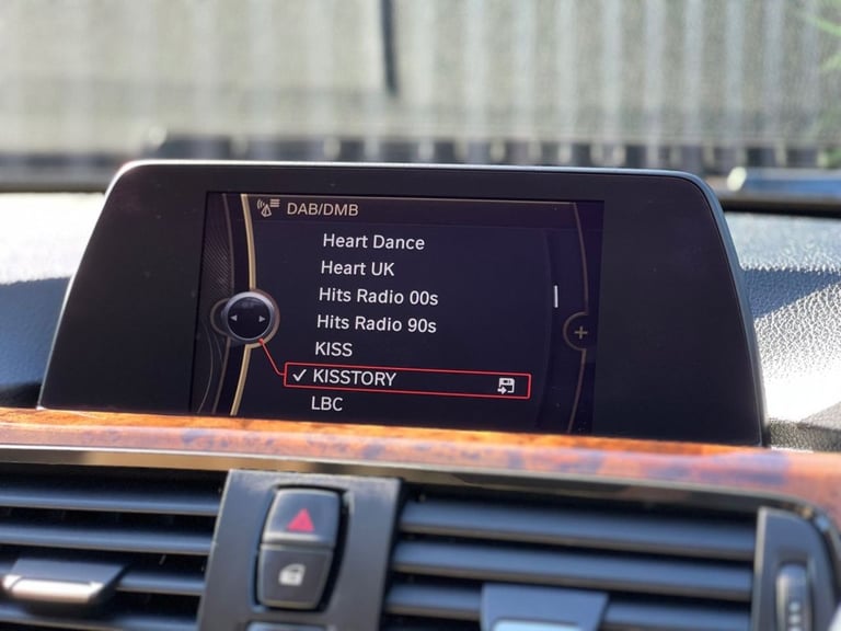 2013 BMW 3 Series 2.0 320d ED EfficientDynamics Business Saloon 4dr Diesel Auto Euro 5 (s/s)  Sal...