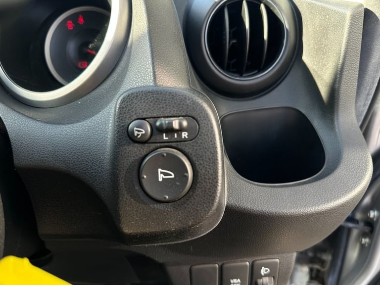 2009 Honda Jazz 1.4 i-VTEC EX Hatchback 5dr Petrol Manual Euro 4 (100 ps) Hatchback Petrol Manual