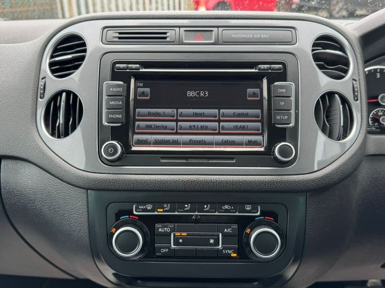 2013 13 VOLKSWAGEN TIGUAN 2.0 TDI BLUEMOTION TECH SE SUV 5DR DIESEL DSG 4WD EURO