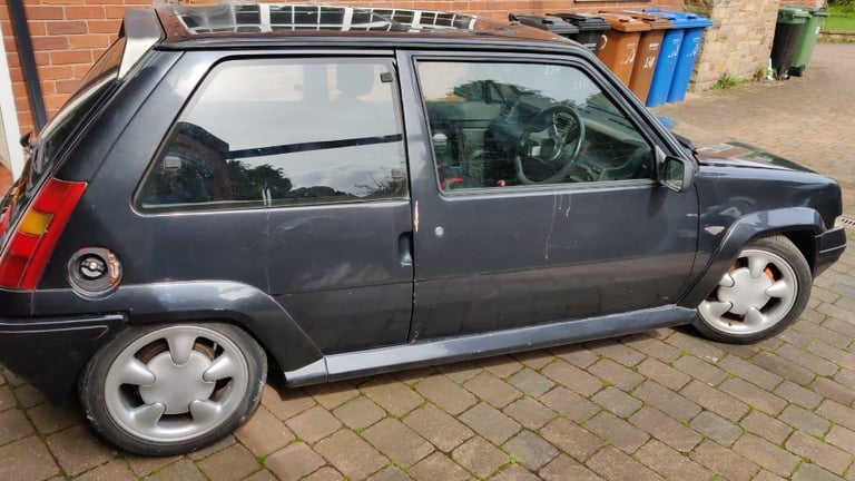 Renault 5 Gt turbo project for restoration 