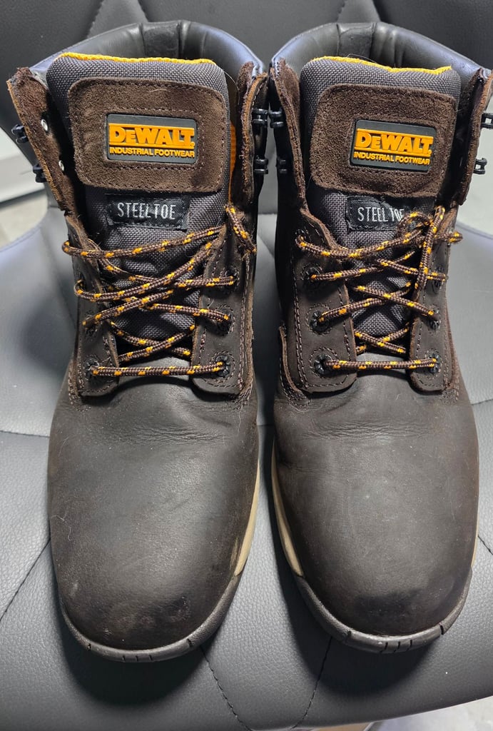 Dewalt Mason steel toe cap boots