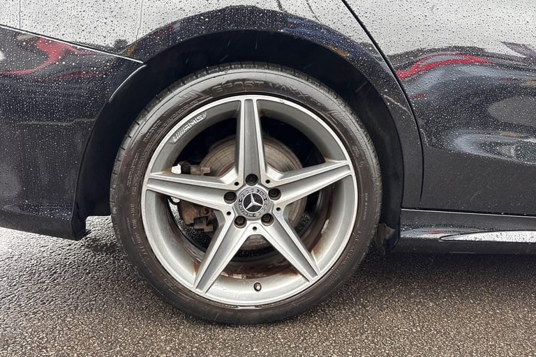 2017 Mercedes-Benz C Class C220d AMG Line 4dr SALOON DIESEL Manual