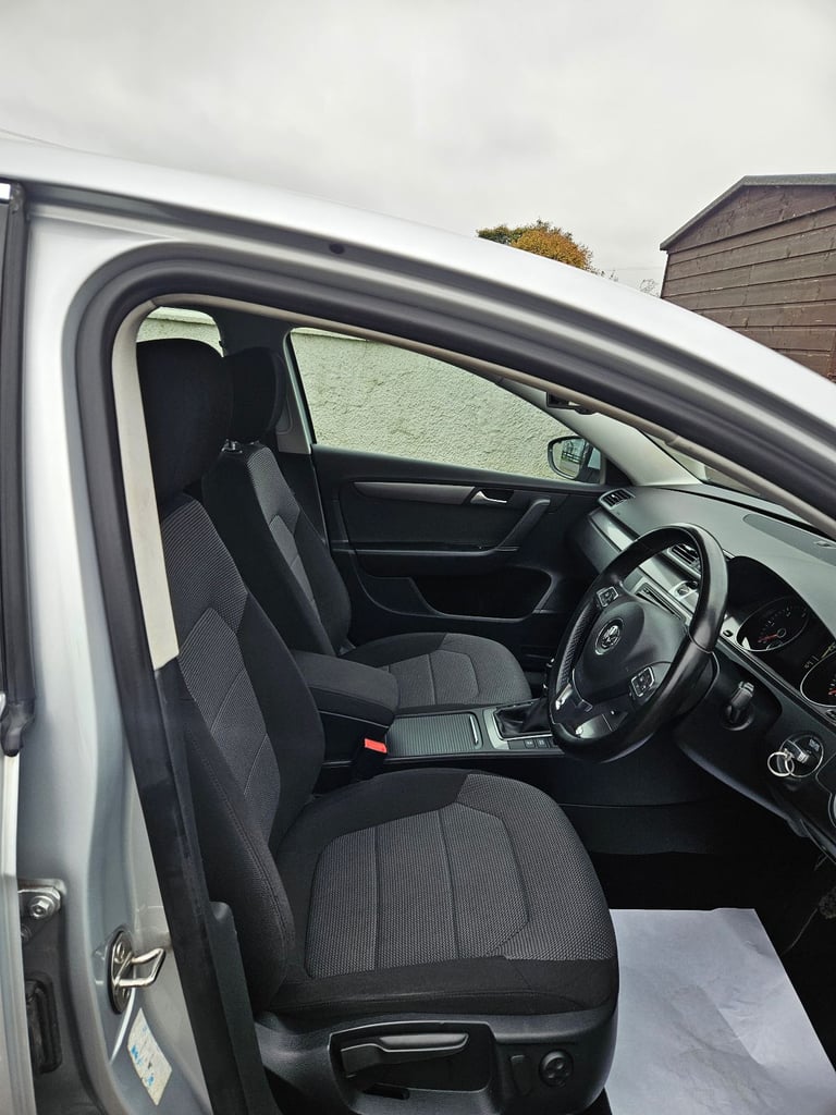 Volkswagen, PASSAT, Saloon, 2014, Manual, 1968 (cc), 4 doors