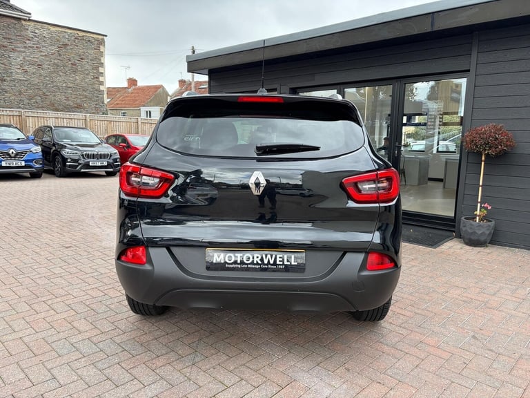 2018 Renault Kadjar 1.3 TCe Dynamique Nav Euro 6 (s/s) 5dr HATCHBACK Petrol Manual