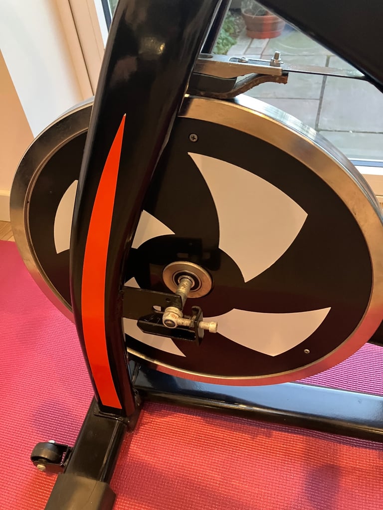 Spin bike - 18kg wheel