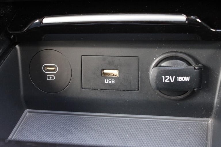 2023 Kia XCeed 1.5 T Gdi 3 Suv 5dr Petrol Manual Euro 6 (s/s) (158 Bhp) HATCHBACK Petrol Manual