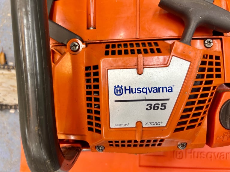 Husqvarna 365 Xtorq Chainsaw, 22 + 28 Inch Chain bar And Chain + Alaskan Mill