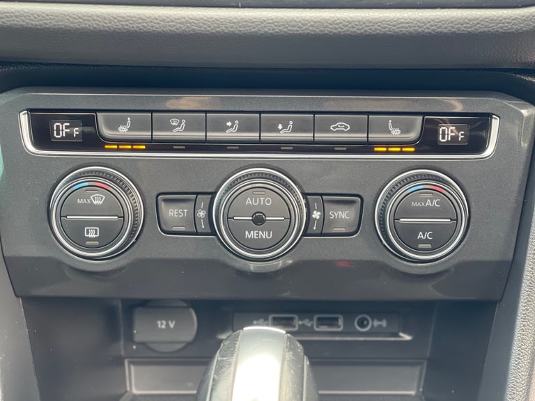 ULEZ COMPLIANT | 2020 Volkswagen Tiguan 2.0 TSi 4Motion DSG Automatic 