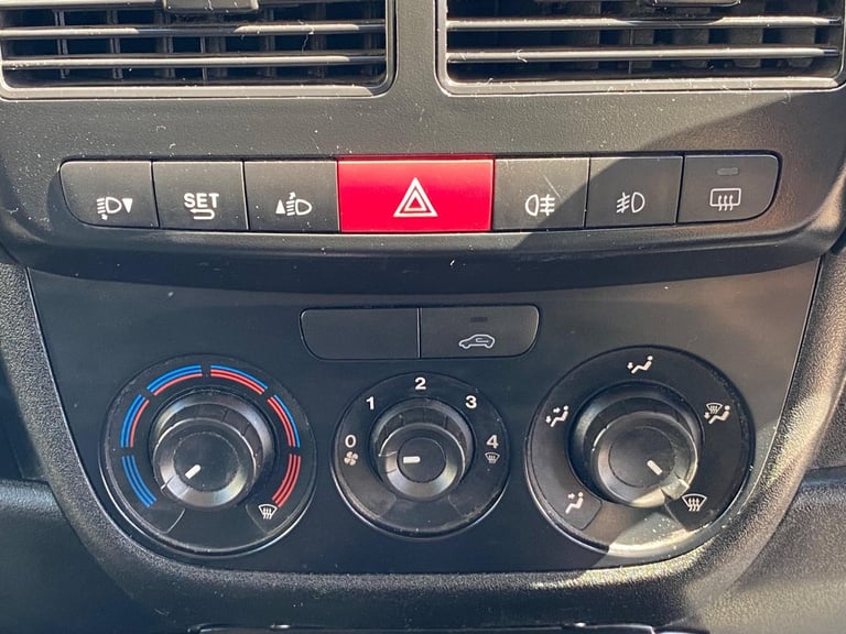 2015 Fiat Doblo 1.3 JTD MultiJetII 16v SX Tecnico L1 H1 4dr PANEL VAN Diesel Manual