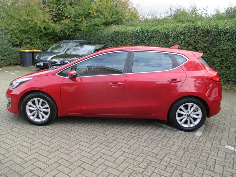 2017 Kia Ceed 1.6 CRDi 2 DCT Euro 6 (s/s) 5dr HATCHBACK Diesel Automatic