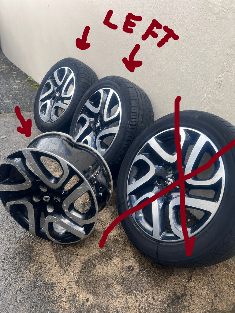 image for RENAULT  CAPTUR  Mk1 17in, SILVER/BLACK 4 STUD , 5 Double Spoke ,  205/55/17 