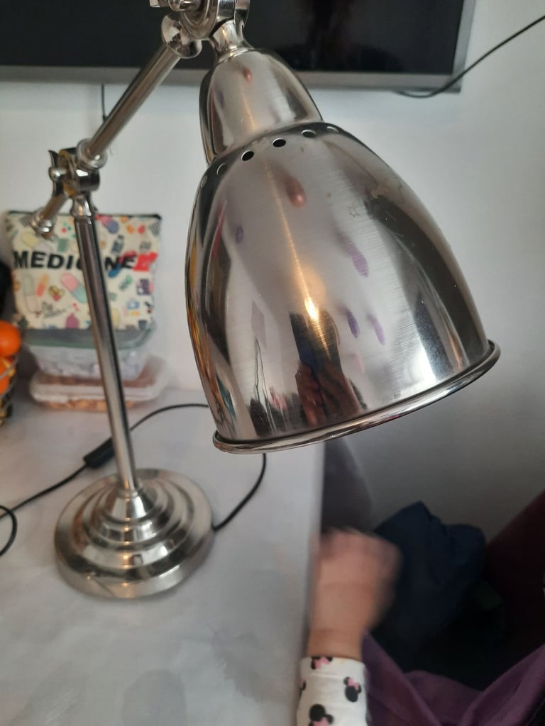Metal desk lamp