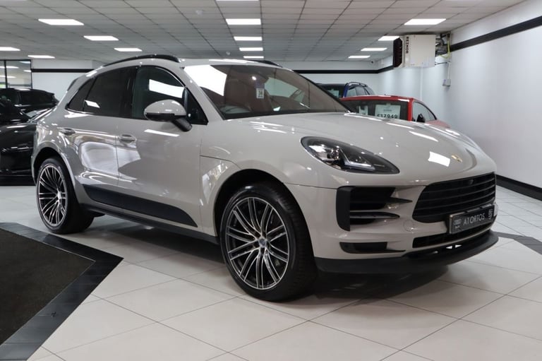 2019 D PORSCHE MACAN 3.0T V6 S SUV 5DR PETROL PDK 4WD EURO 6 (S/S) (354 PS)