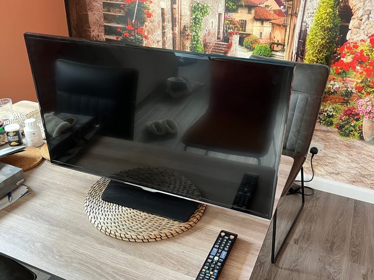 image for Samsung LED TV Series 5