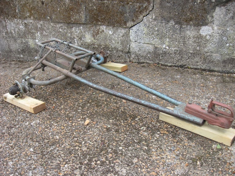 Towing dolly trailer for tricycle motorcycle, Reliant etc.