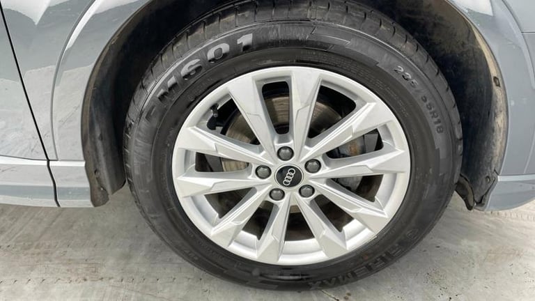 2022 Audi Q3 Sport 35 TFSI  150 PS 6-speed Manual SUV Petrol Manual